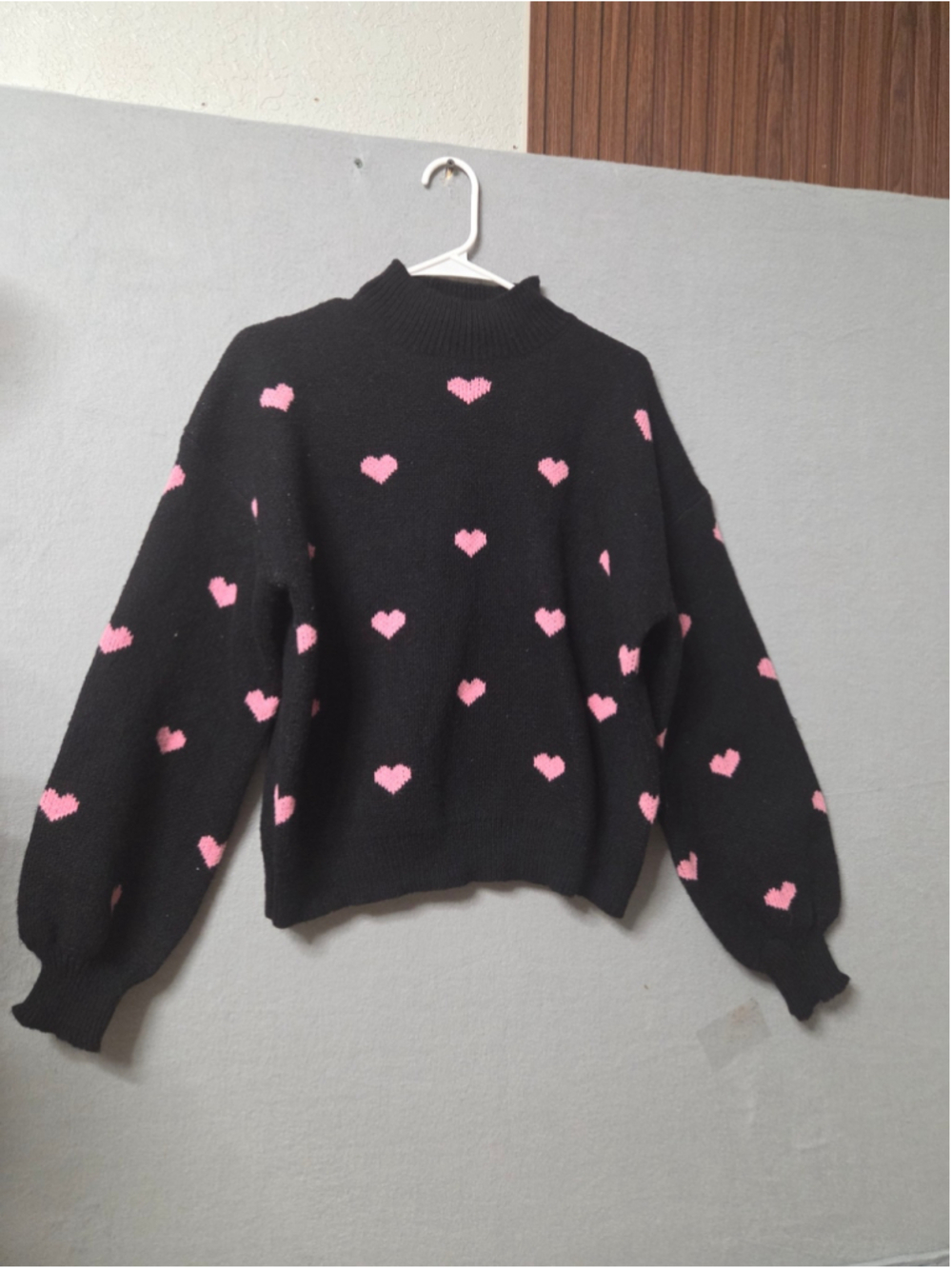Women's Unbranded Black and Pink Heart Print Sweater Size m